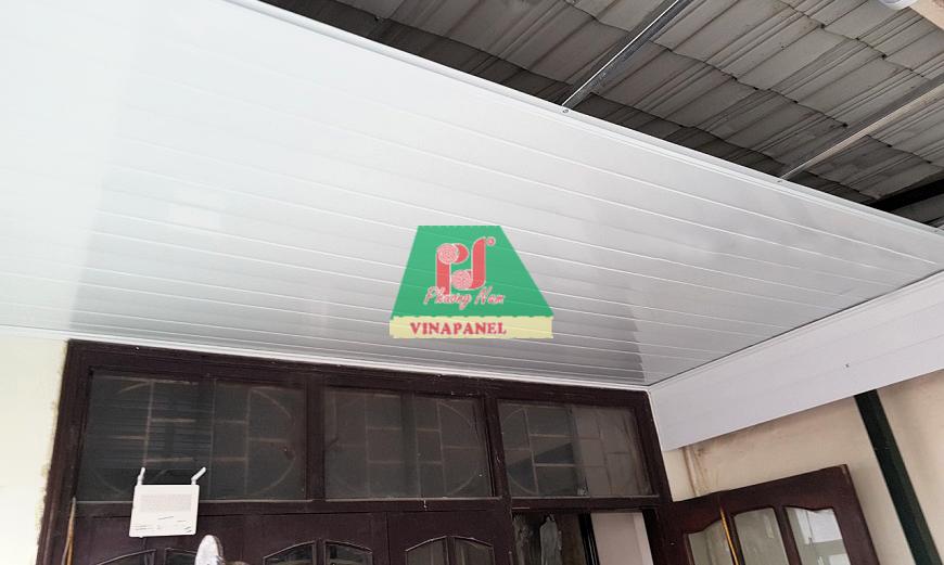 tấm trần tôn xốp