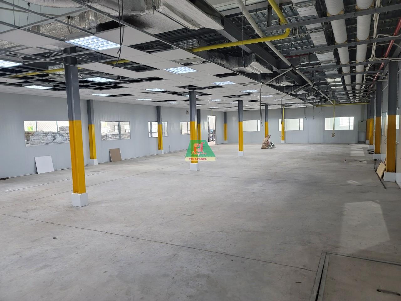 thi công trần, vách panel Rockwool chống cháy 