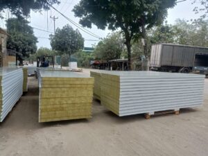 Bảng giá panel rockwool chống cháy EI30 đến EI150 cập nhật mới nhất tháng 11/2025