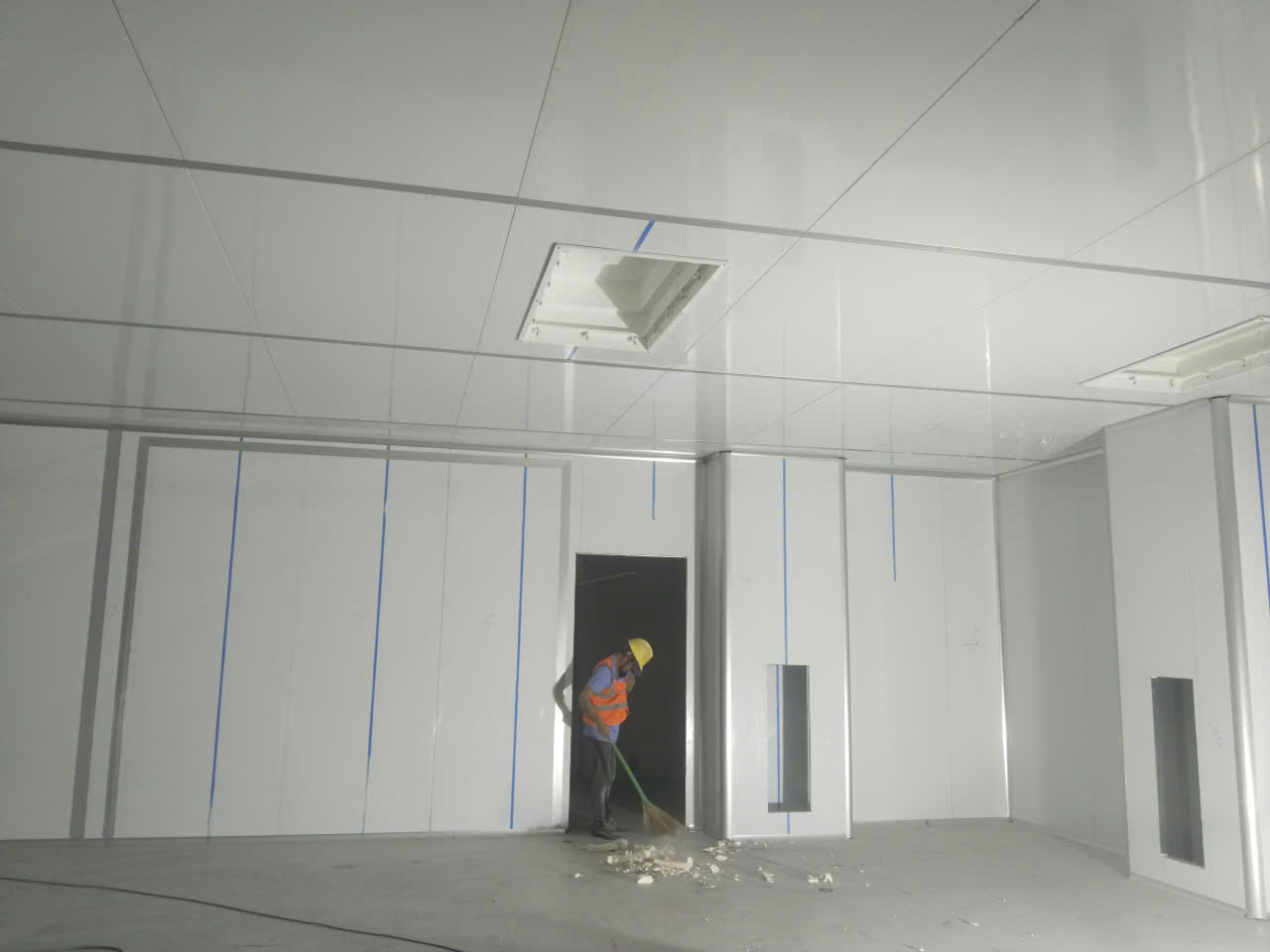 Cập nhật báo giá thi công Panel phòng sạch đạt chuẩn GMP 2026