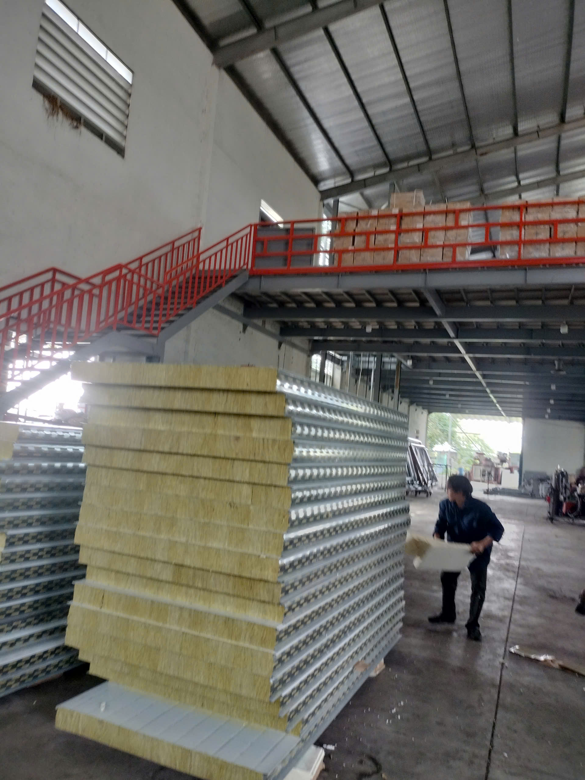 Panel chống cháy cho kho hóa chất/phòng lưu trữ chất lỏng dễ cháy có những ưu điểm nào?