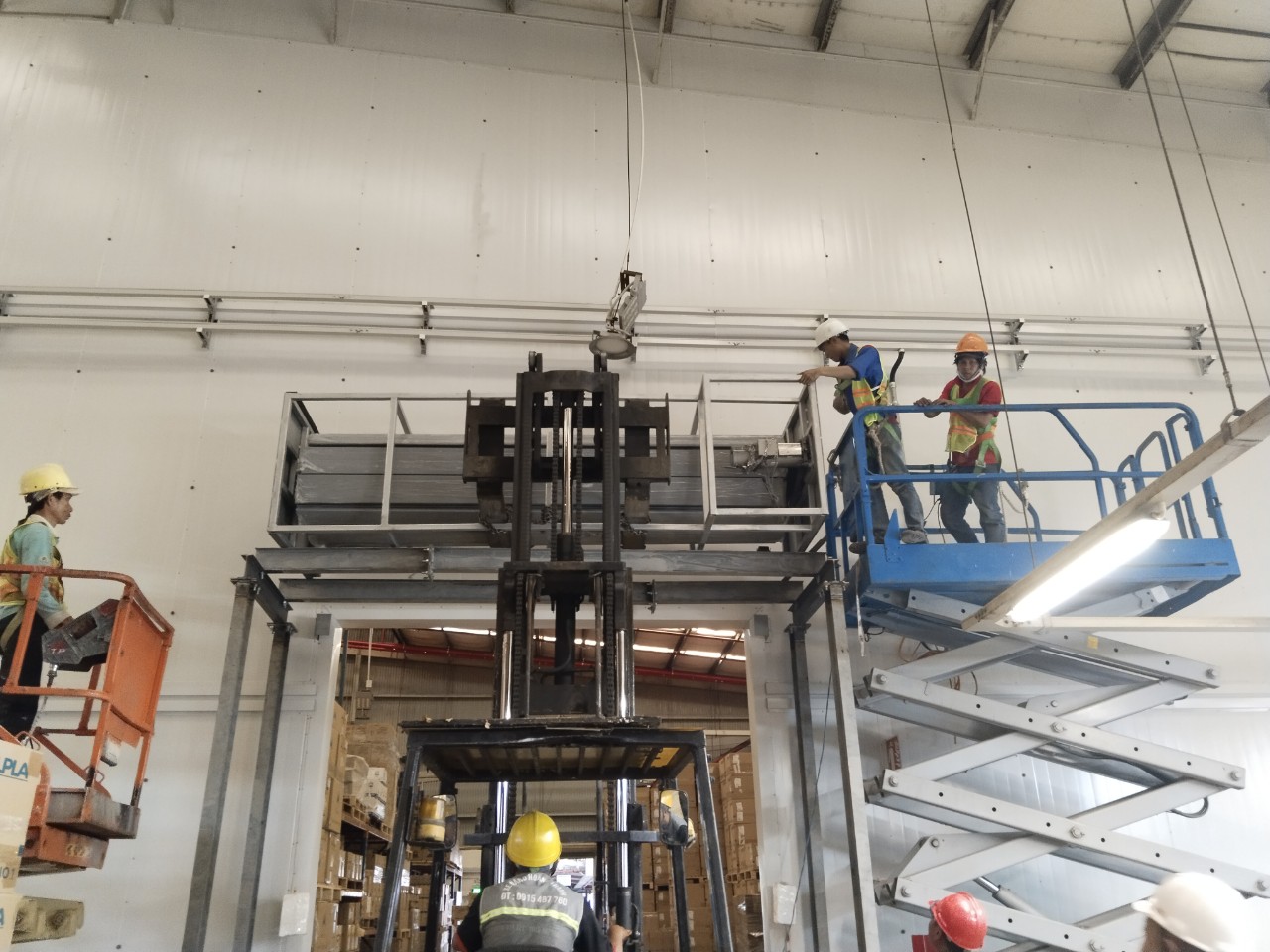 Panel Phương Nam có cung cấp và thi công Vách Chống cháy 150 trọn gói các hạng mục